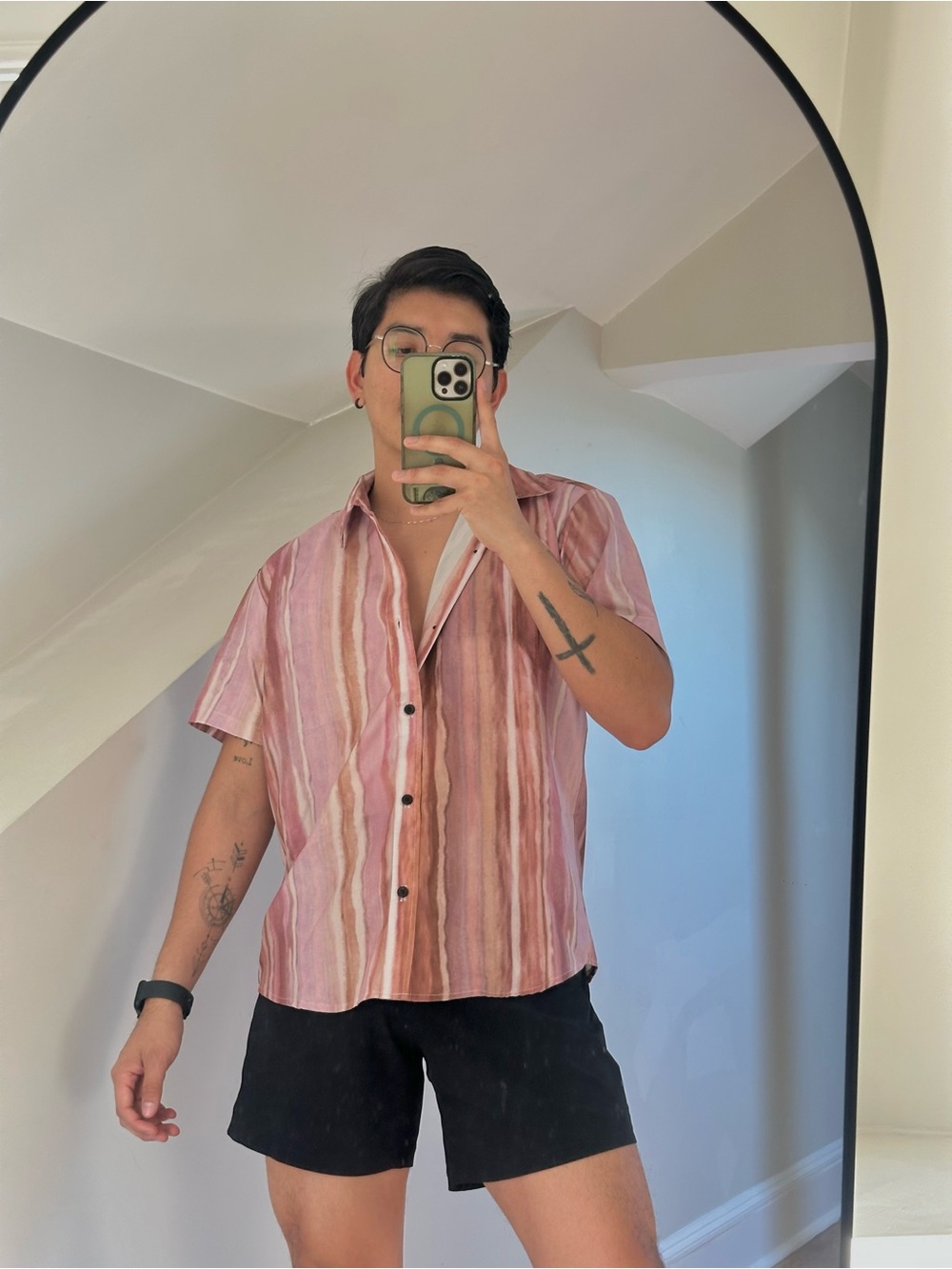 Men's Pink Striped Short-Sleeve Button-Down Shirt